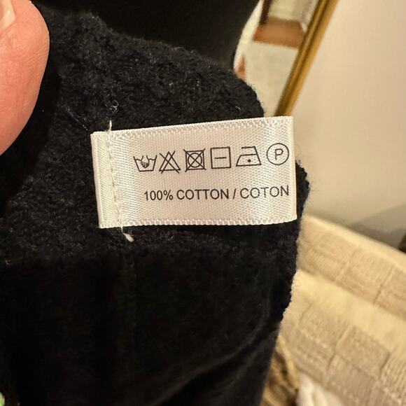 Lisa Todd LOVER EMBROIDERED RAINBOW HEART SWEATER - Picture 10 of 13